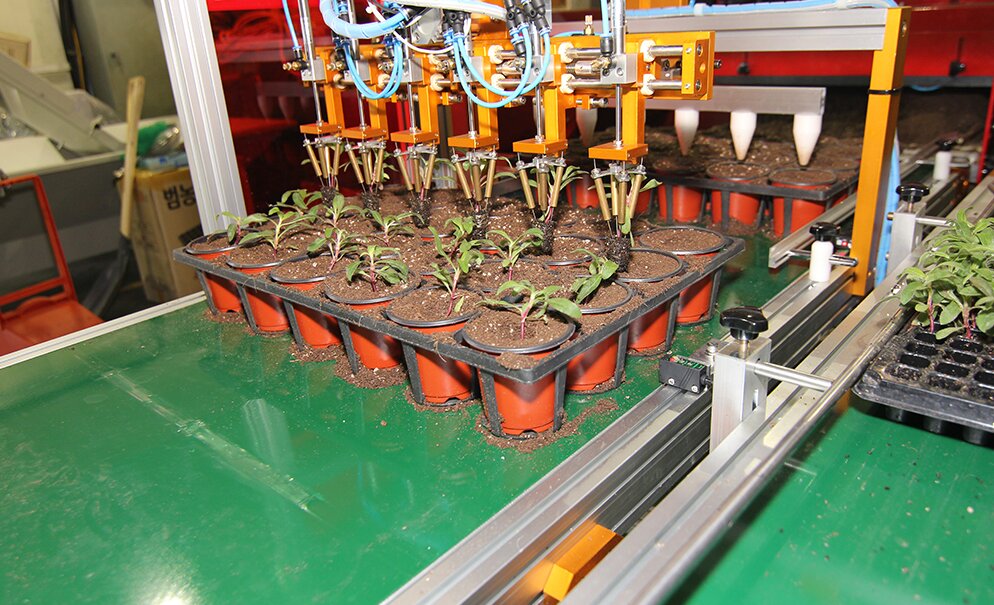 Pot Flower Transplant Robot
